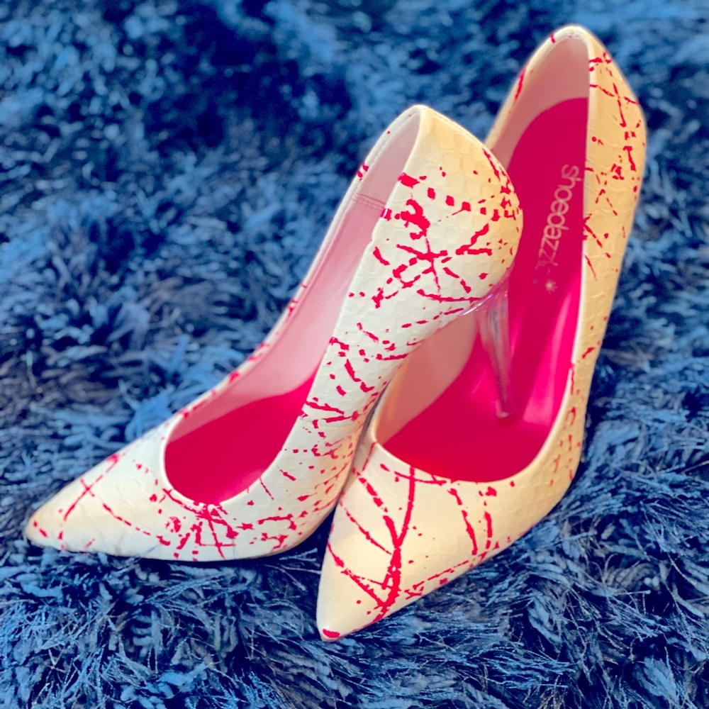 Beautiful white and pink pointy heels
